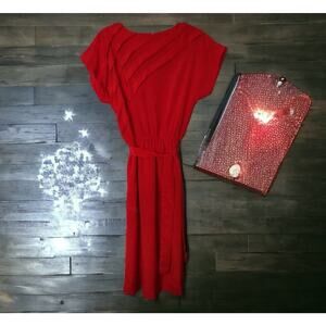 Vintage 1980s Red Disco Dress – Elastic Cinched Waist & Belt – Women’s Small